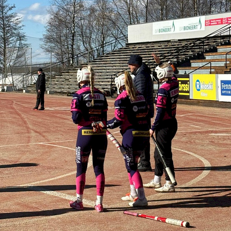 Naisten Suomensarja pelasi viimeiset harjoituspelit