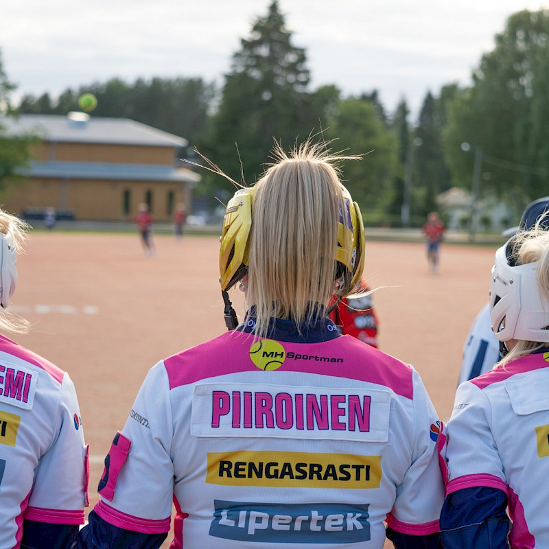 Tärkeä vierasvoitto Ikaalisista – Viinijärvi nousi pudotuspelipaikalle