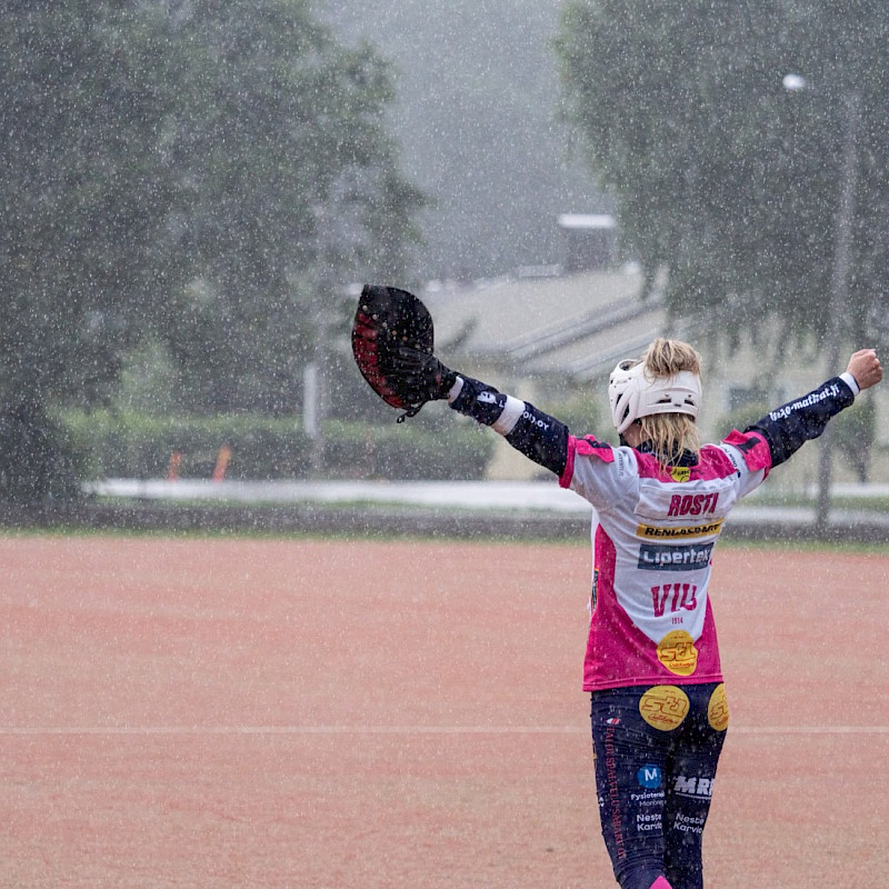 Sara Rostille 1 + 1 -vuotinen jatkosopimus!