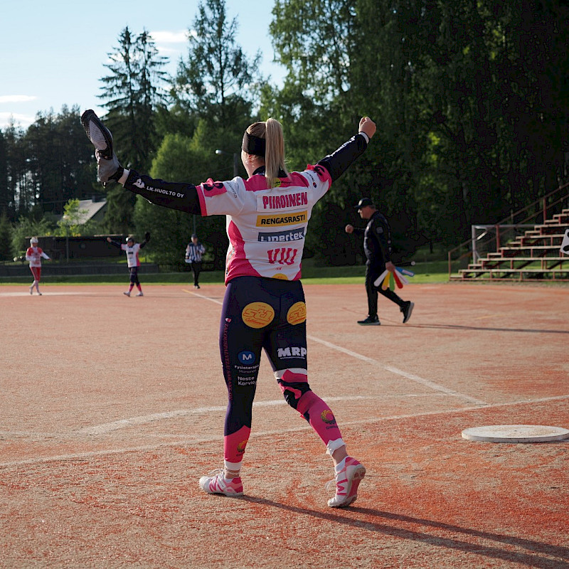 Amanda Piiroinen jatkaa Viinijärvellä!